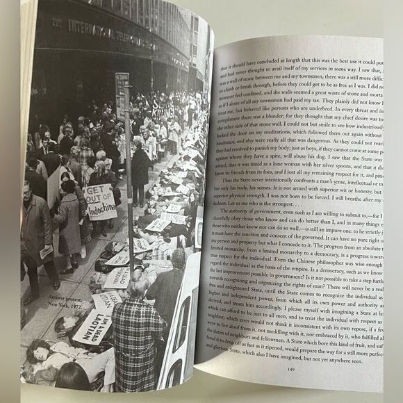 A PATRIOT'S HANDBOOK Songs, Poems, and Spreeches Gelebrating the Land Wo Love - Picture 12 of 16